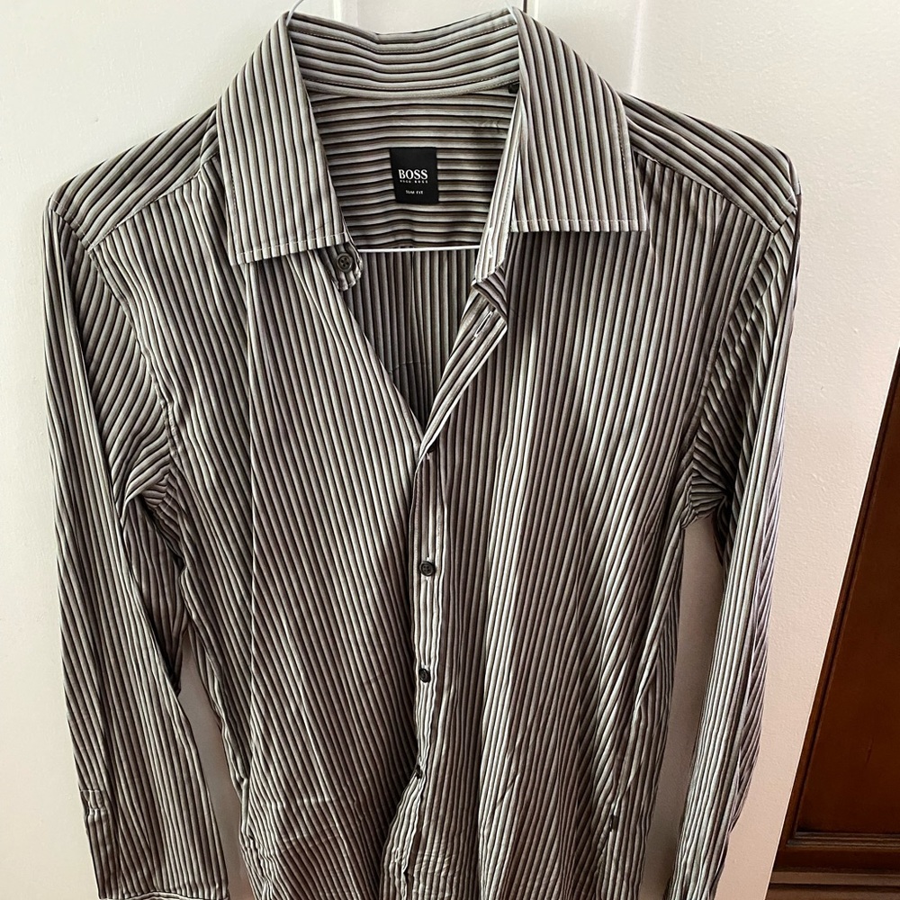 Super stylish Hugo Boss slim fit button up shirt
